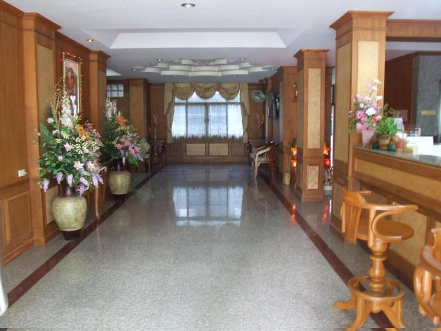 Veerasuda Condotel Ratchaburi Bagian luar foto